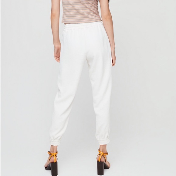 Aritzia Wilfred white joggers - Picture 4 of 11